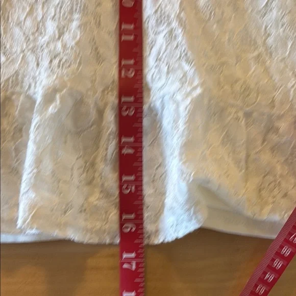 Elegant Off-Shoulder Lace Mini Dress - Picture 10 of 11